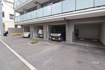 敷地内駐車場（屋内平面式）