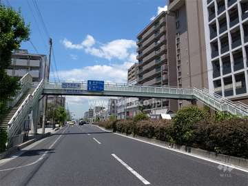 敷地南側は国道2号線に面しています。