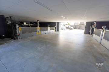 敷地内駐車場（屋内機械式）