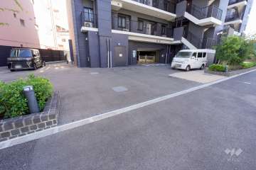 敷地内駐車場（屋外平面式）