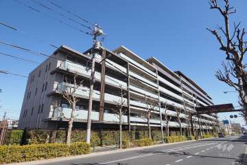 リーフィアレジデンス杉並井草森公園の外観（南西側から）