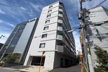 ファーストフィオーレ江坂グレイスの外観（南東側から）
