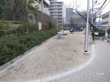 敷地に隣接する公園