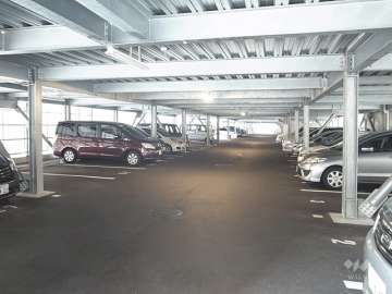 敷地内駐車場（平面自走式）