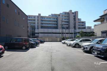 敷地内駐車場（屋外平面式）