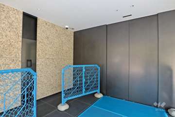 エントランスはオートロック付きです