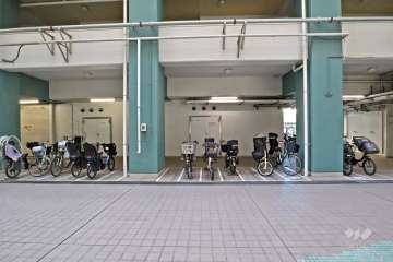 駐輪場（屋内）