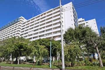 川崎河原町分譲共同ビル15号棟の外観（南西側から）