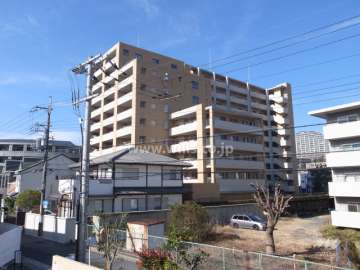 ジークレフ吹田千里丘の外観（南東側から）