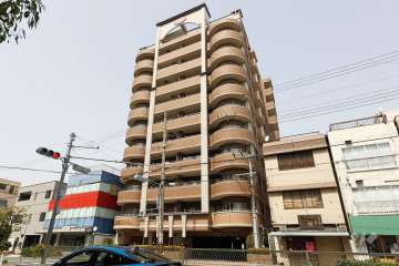 セレッソコート阿倍野阪南町の外観（南東側から）