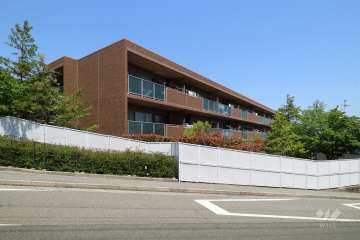 イトーピア逆瀬川ガーデンフラッツの外観