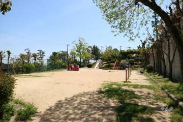 敷地南側にある『宝梅2丁目児童公園』