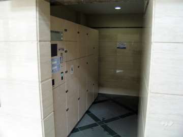 エントランスホールにある宅配ボックス