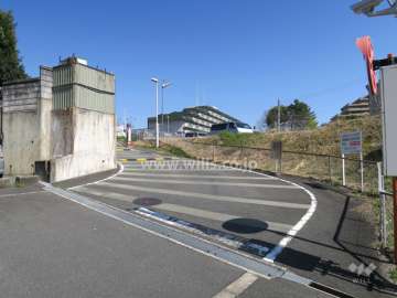 駐車場の出入り口
