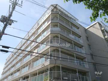 コボリマンション南茨木の外観（南東側から）