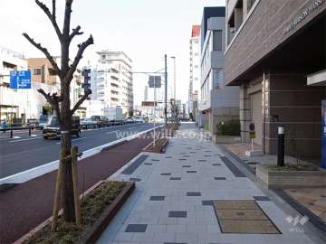 敷地の北側は国道2号線に面しています。