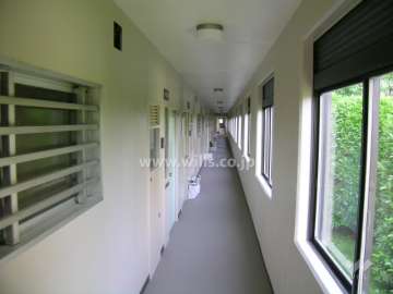 内廊下の造りになっています