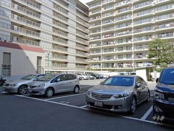 敷地内駐車場（屋外平面式）