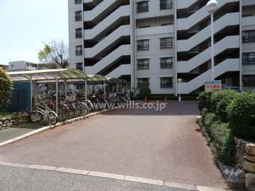 駐車場の出入り口