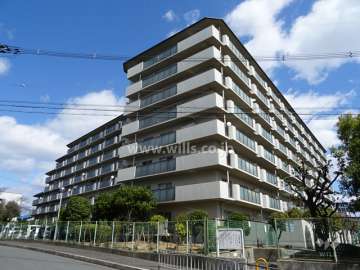 サニーハウス茨木の外観（南西側から）