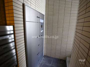 宅配ボックスと共用ポスト