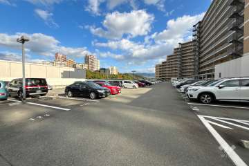 敷地内駐車場（屋外平面式）