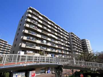 朝日プラザ千里北C棟の外観（南西側から）