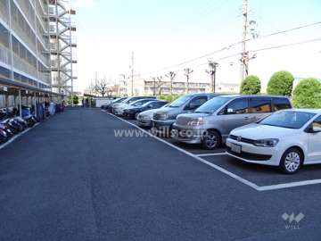 敷地内駐車場（屋外平面式）