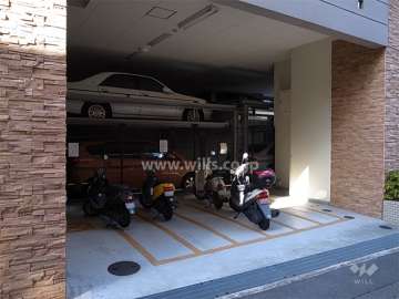 バイク置き場