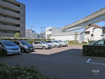 敷地内駐車場（屋外平面式）