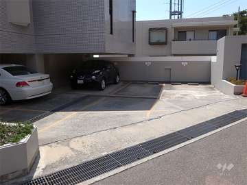 敷地内駐車場（平面式）