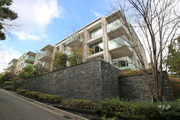 プラウド夙川名次町の外観（南東側から）