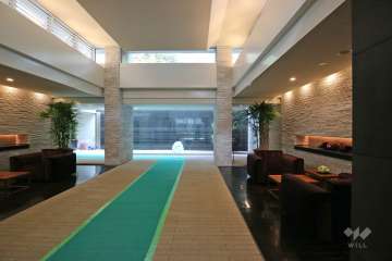 エントランスホール