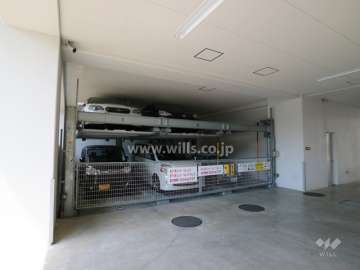 敷地内駐車場（屋内機械式）
