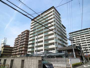 エステムコート伊丹郷町 THE HOUSEの外観（南東側から）