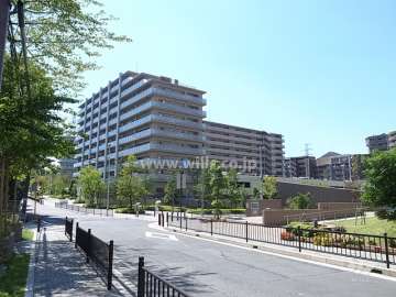 ライオンズ南千里佐竹台グランハートの遠景