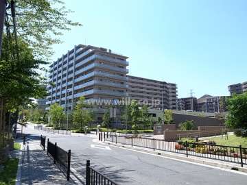 ライオンズ南千里佐竹台の遠景