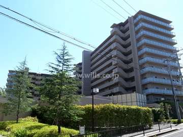 ライオンズ南千里佐竹台グランハートソレイユヴィラの外観（北西側から）