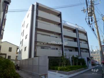ルナコート吹田山手町の外観（南東側から）