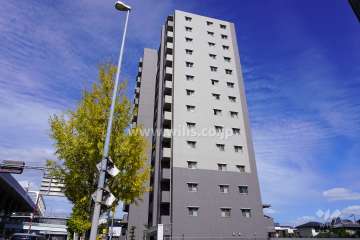 アーバネックス江坂垂水町ファインフラッツの外観（南西側から）