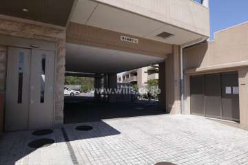 駐車場出入り口