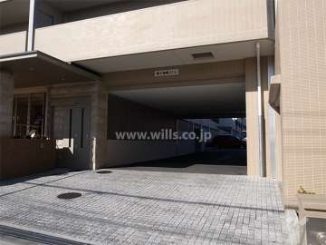 駐車場へのアプローチ