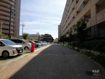 敷地内駐車場（屋外平面式と屋外機械式）