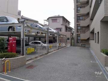 敷地内の駐車場