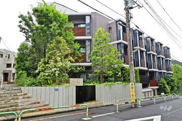 パークホームズ用賀3丁目の外観（北東側から）