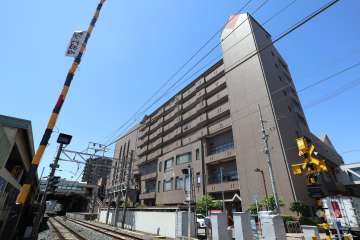 シティファミリー小幡駅前の外観（南東側から）