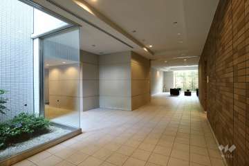 エントランスホール