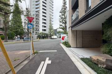 敷地北東側の前面道路　