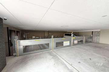 敷地内駐車場（屋内機械式）