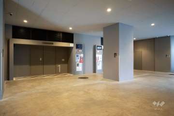 敷地内駐車場（タワー式立体）